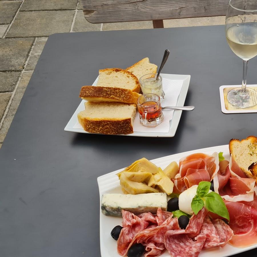 Restaurant "Landgasthof Kirchberger Stubn" in  Tiefenbach