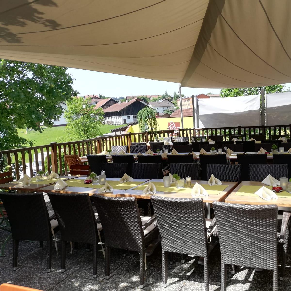Restaurant "Schlossbräu Gaißinger Gasthaus Haselbach" in Tiefenbach