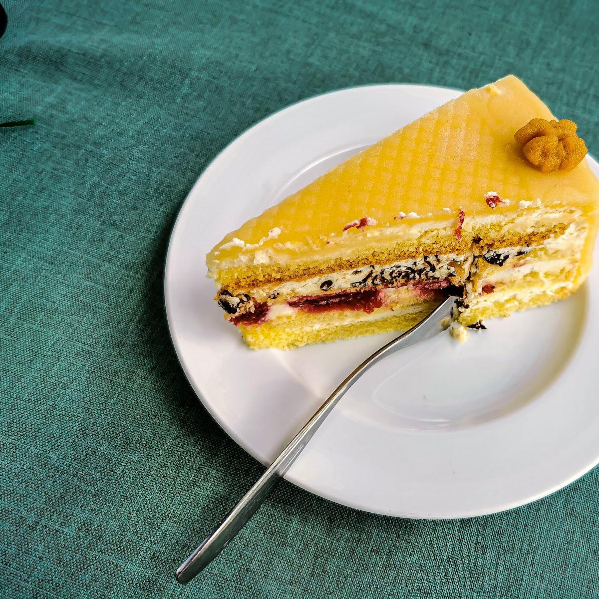 Restaurant "Weserhotel Schwager, GF Ralf Schwager" in  Holzminden