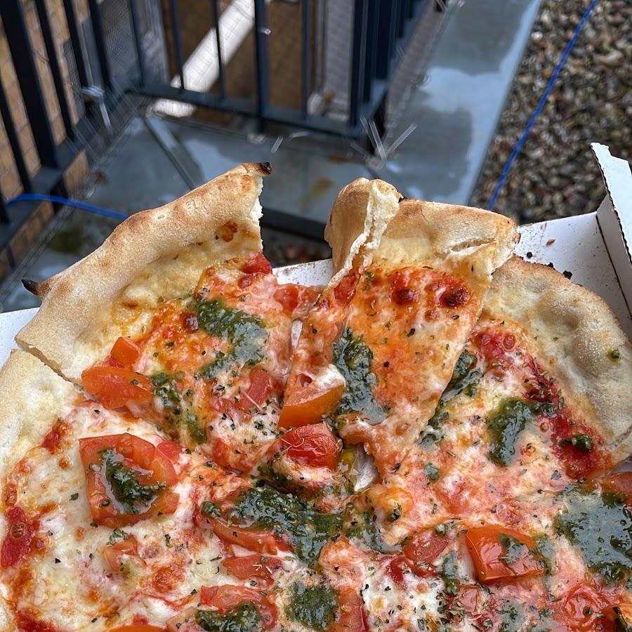 Restaurant "Massimo’s Pizzamobil" in Sauensiek