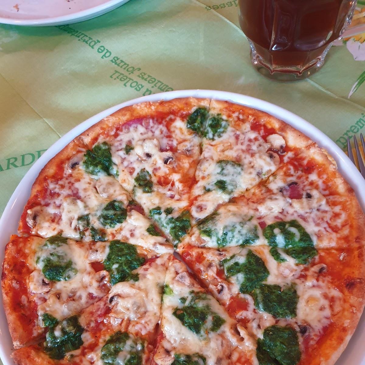Restaurant "Eure Grill Döner- u. Pizzaservice" in  Sternberg