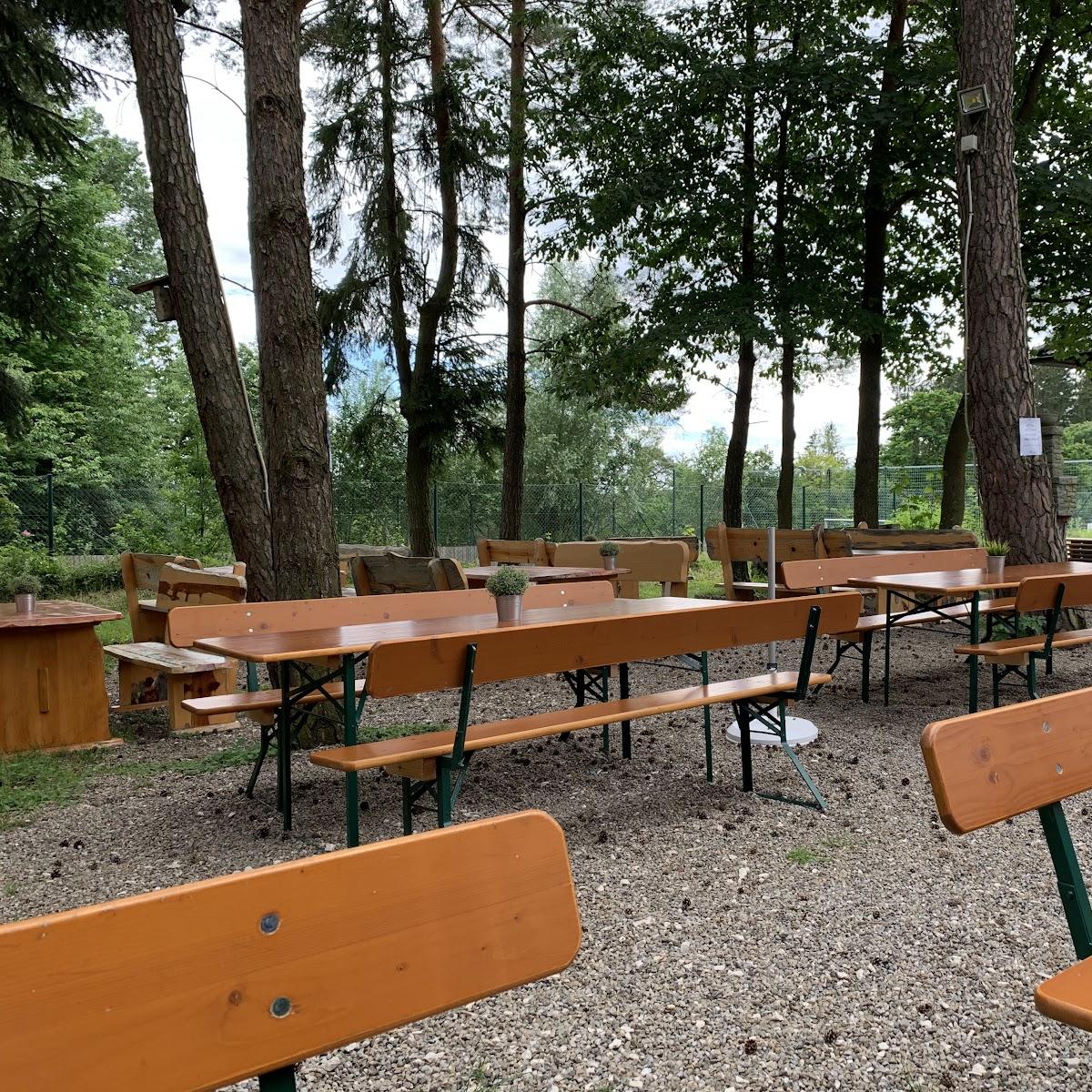 Restaurant "Sportgaststätte FC -Oberzell" in Hitzhofen