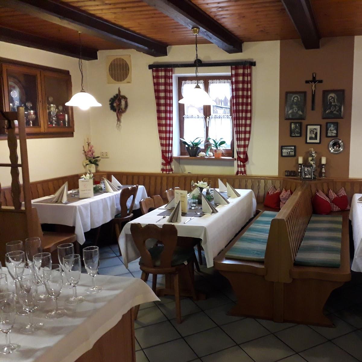 Restaurant "Gasthaus Luger" in Waffenbrunn