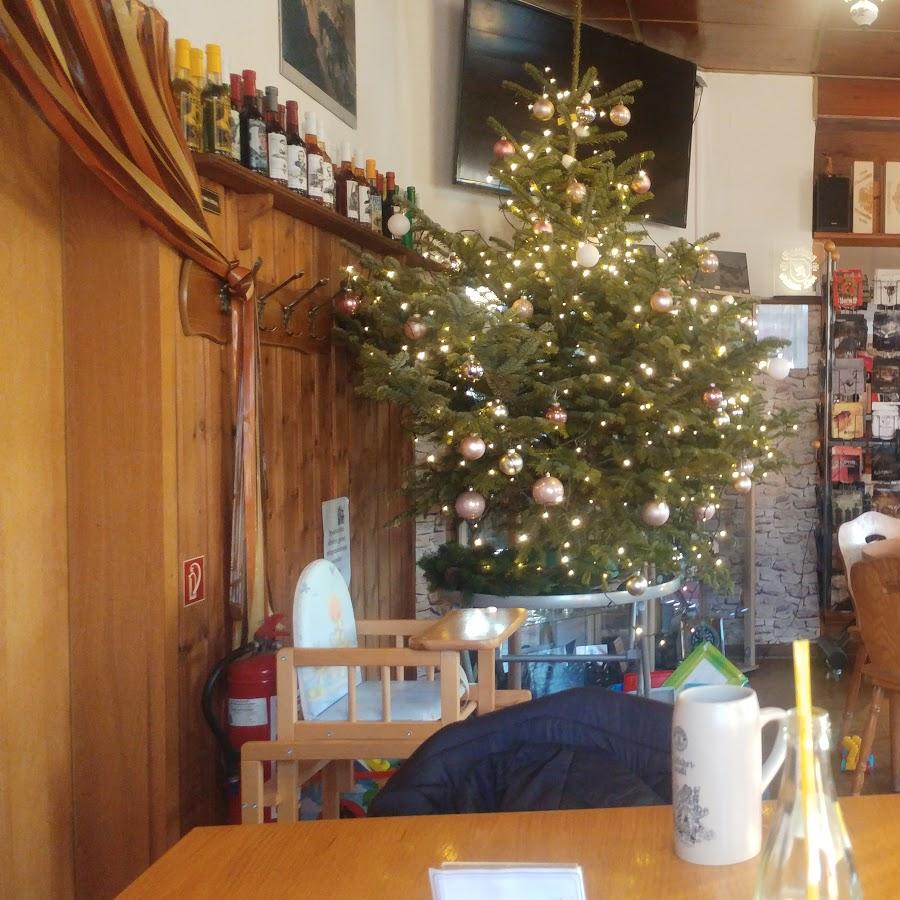 Restaurant "Gasthaus Goldener Löwe" in  Veßra