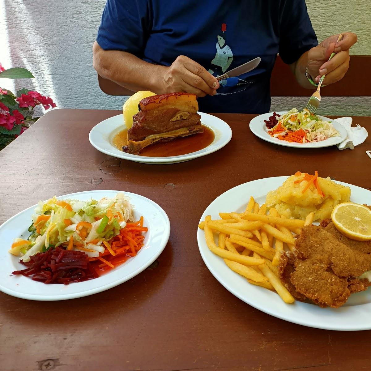 Restaurant "Gasthaus zum Goldenen Karpfen" in  Wilhermsdorf