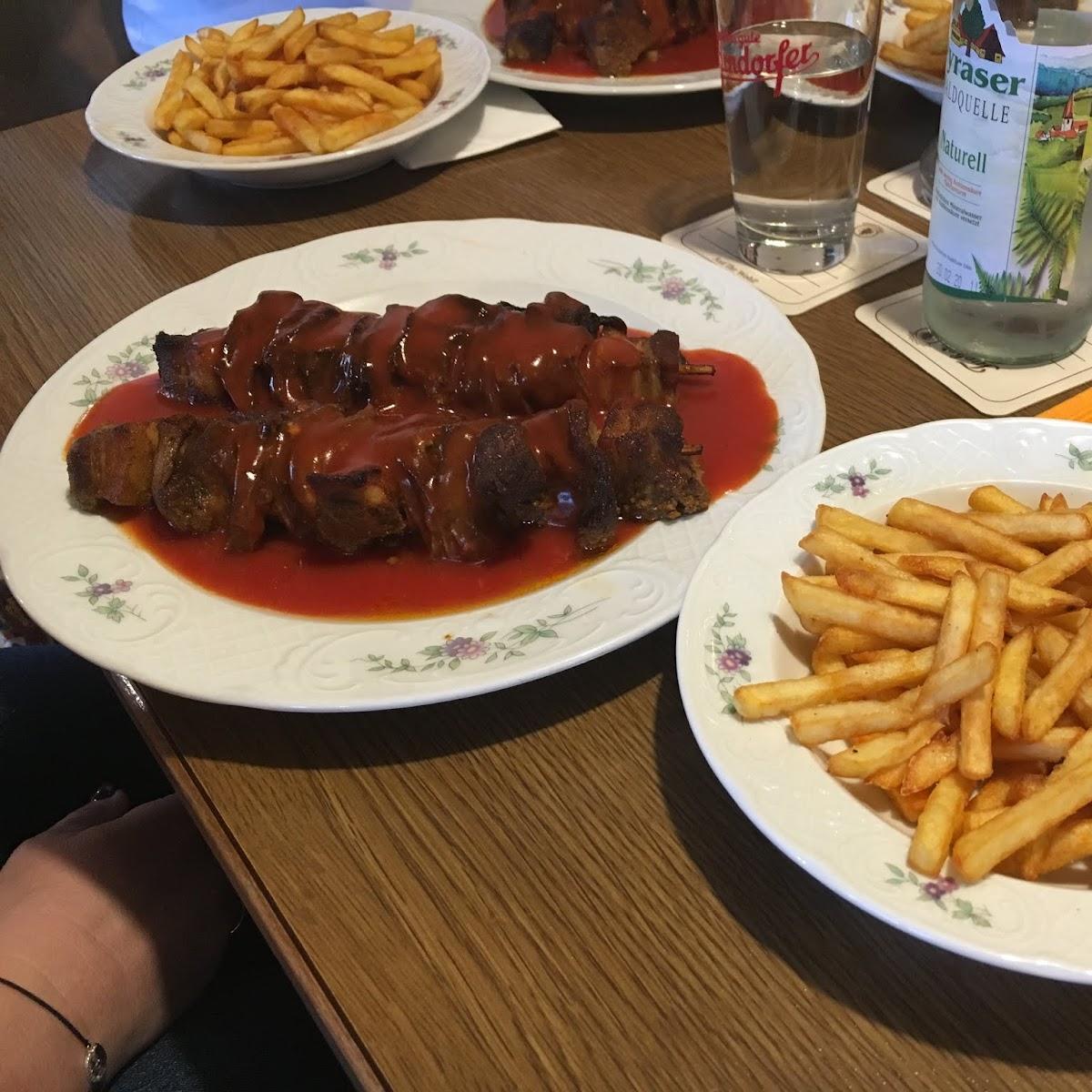 Restaurant "Gasthaus zu den drei Linden Inh. Richard Hofmann" in Cadolzburg