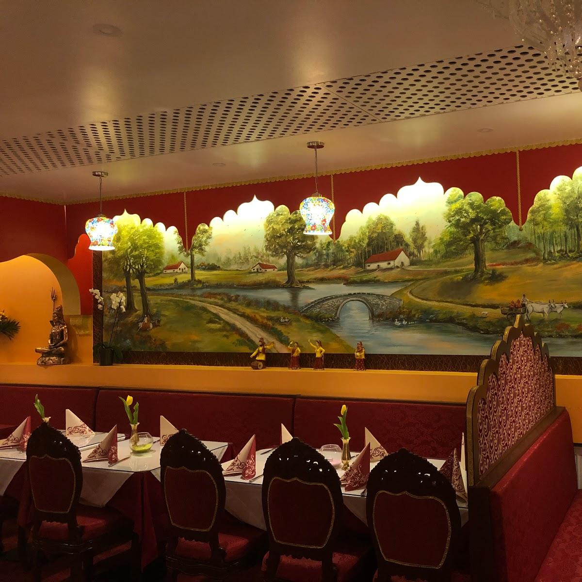 Restaurant "Crown indisches Restaurant in" in Göppingen