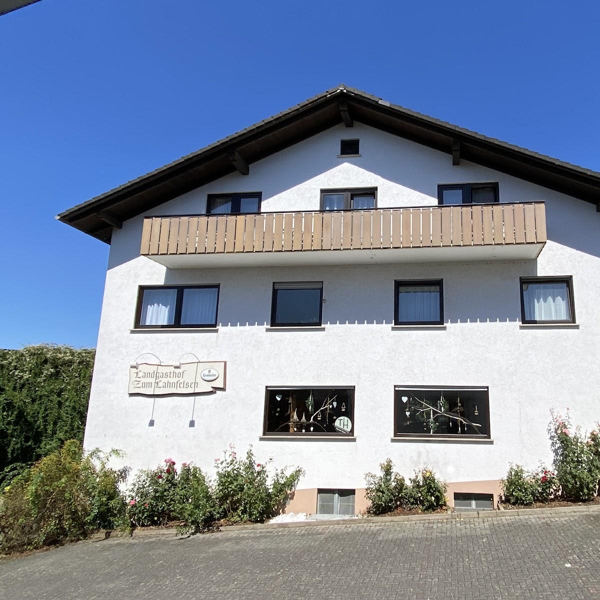 Restaurant "Zum Lahnfelsen Gräveneck" in Weinbach