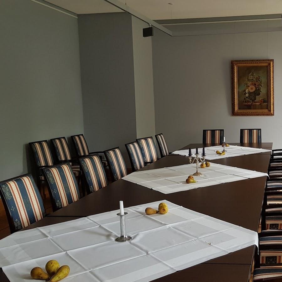 Restaurant "Schloss Ribbeck" in Nauen