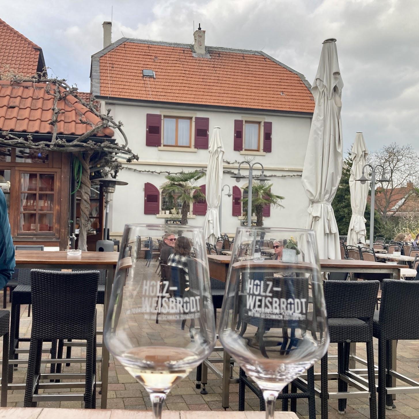 Restaurant "Holz-Weisbrodt Secco-Hütte" in Weisenheim am Berg