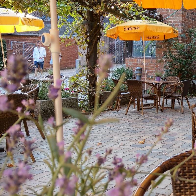 Restaurant "er Kartoffelkeller" in Lübeck