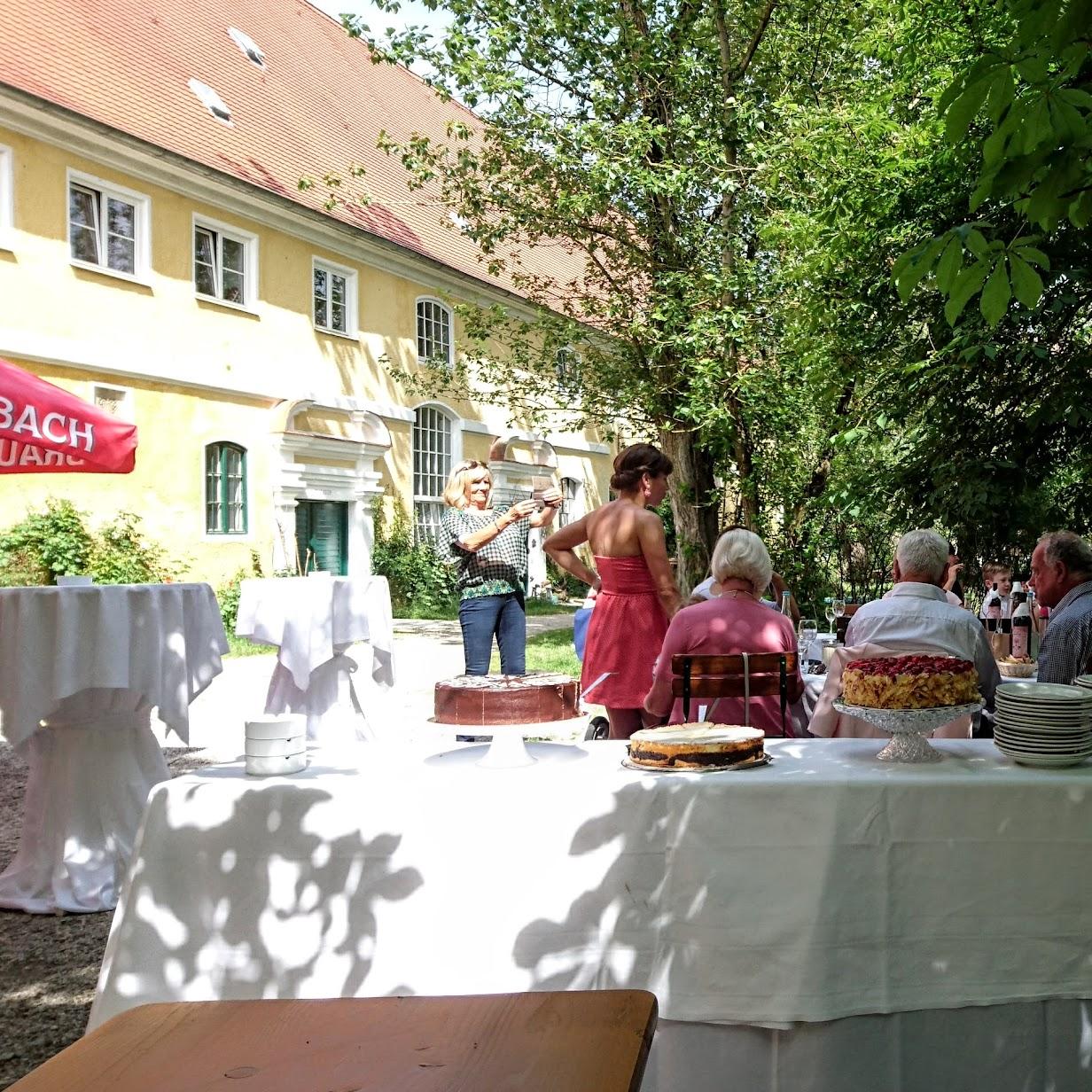 Restaurant "Bio Gasthaus & Biergarten Schloss Blumenthal" in Aichach