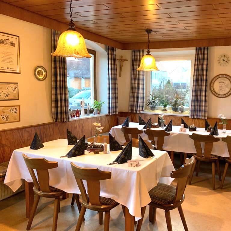 Restaurant "Gasthaus Schwarzer Adler Schwaighausen" in Holzgünz