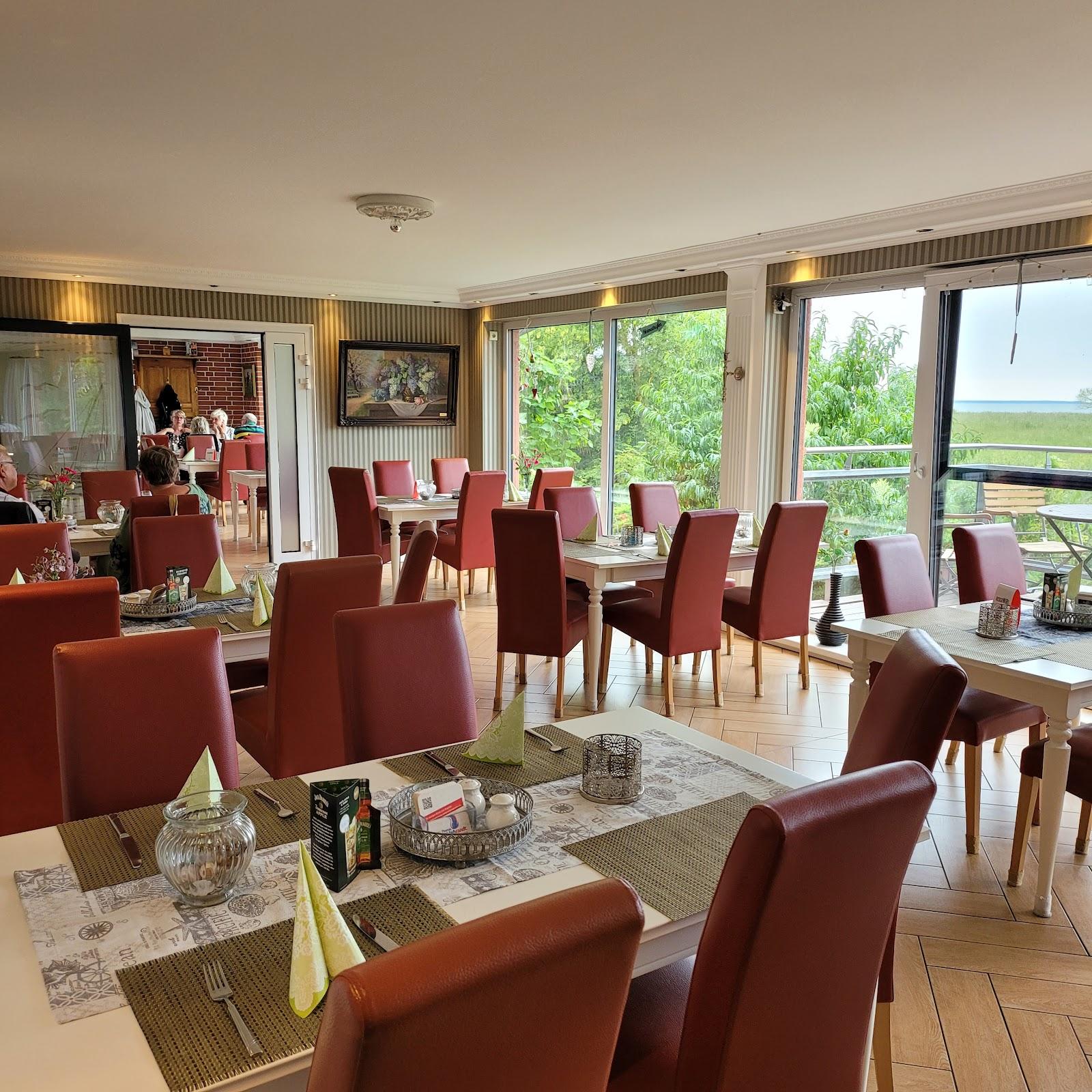 Restaurant "Usedomer Blick Cafe, Restaurant und Pension" in Ueckermünde