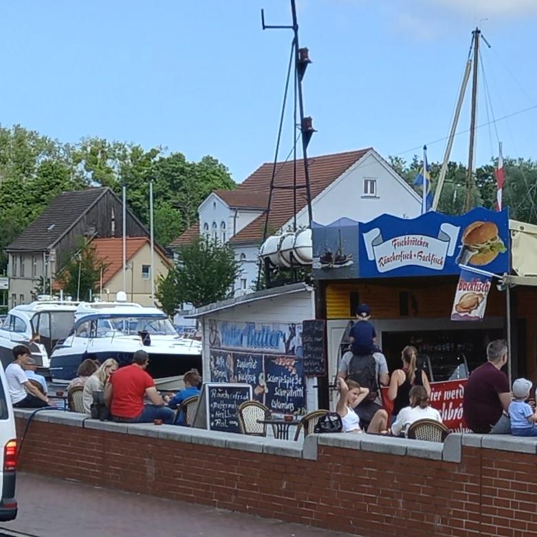 Restaurant "Sir Henry - Das Bistro-Boot im Hafen" in Ueckermünde