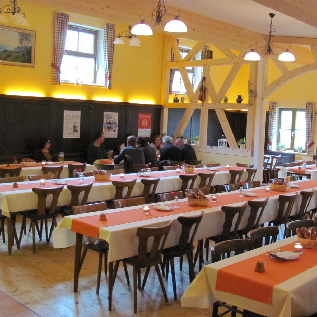 Restaurant "Zoiglstube Schwoazhansl" in Falkenberg