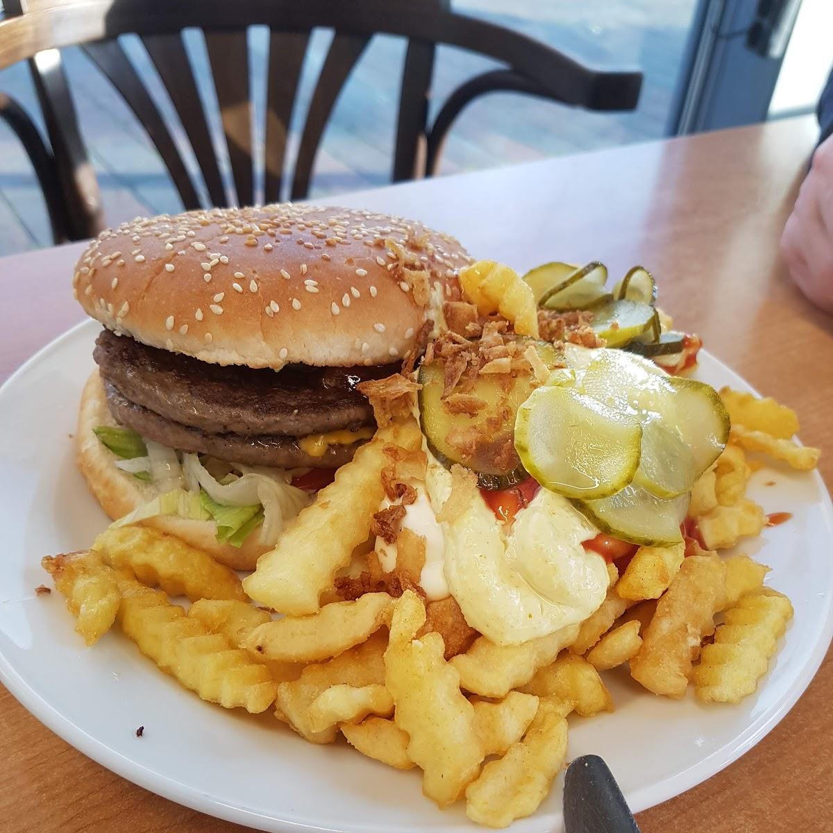 Restaurant "Grill Bistro Eurasien" in Zetel