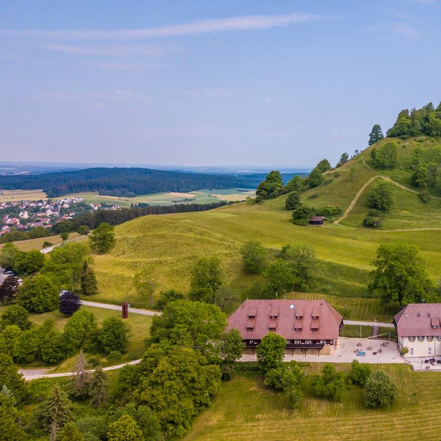 Restaurant "Hotel Hofgut Hohenkarpfen" in Hausen ob Verena