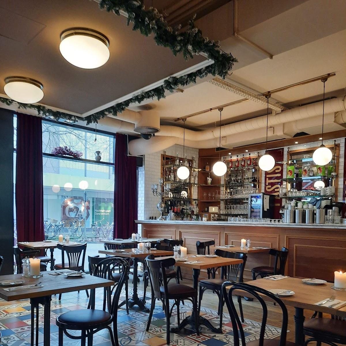 Restaurant "Pastis - Café de Paris -" in Gütersloh