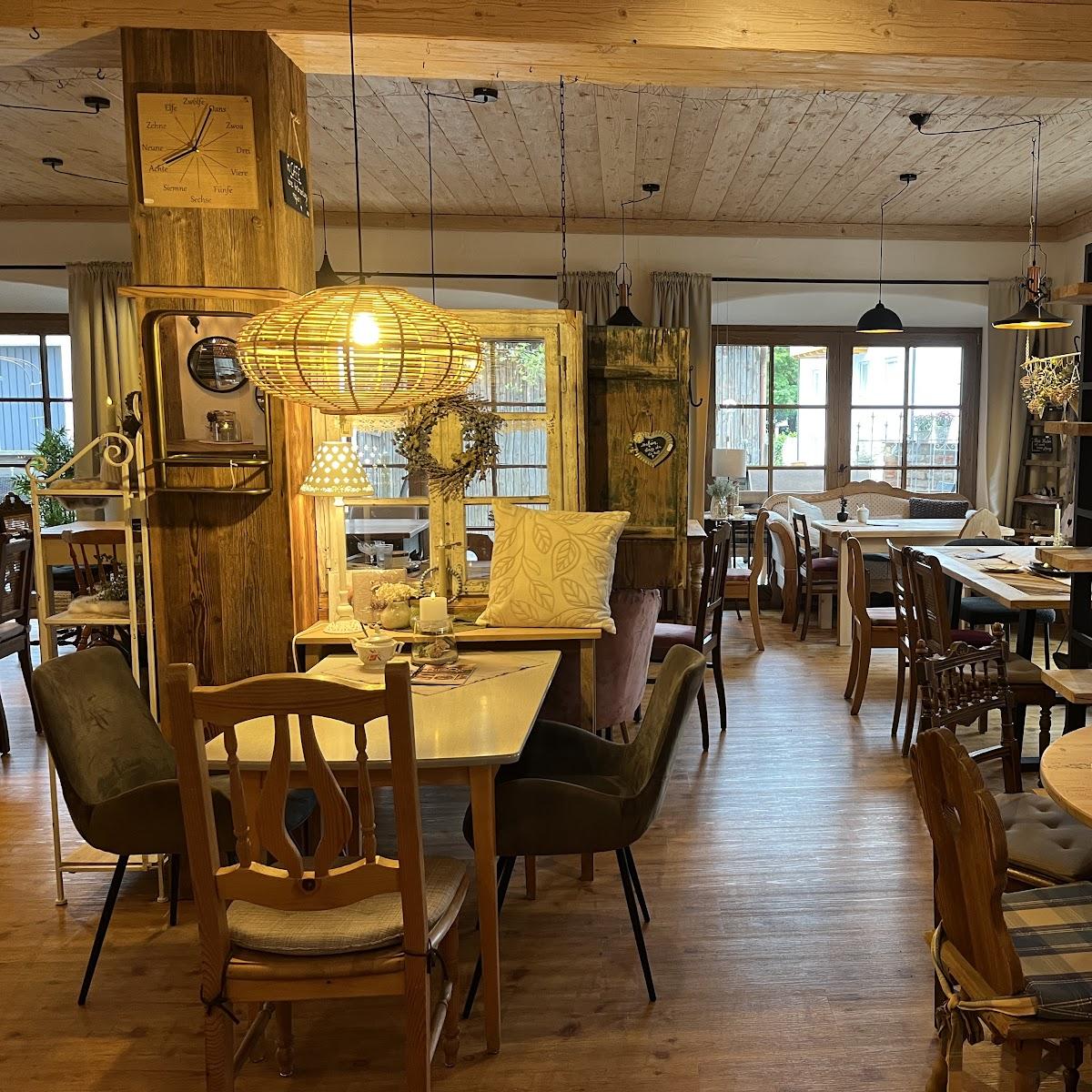 Restaurant "Oafach-Schea Deko-Cafe - Markus Rieger" in Hohenfurch