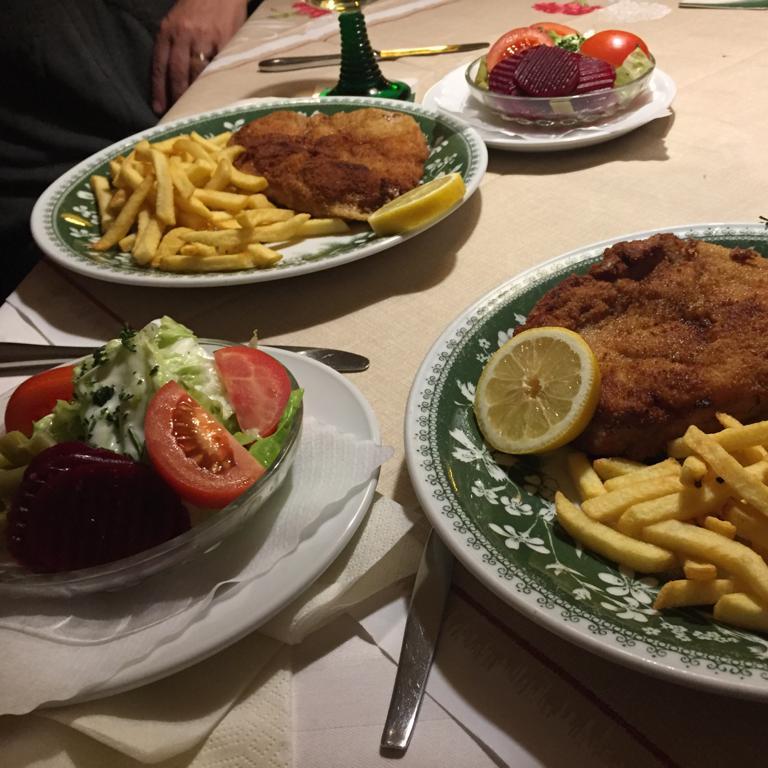 Restaurant "15 1-2 Schnelle Küche & Getränkeshop" in  Lichtenfels