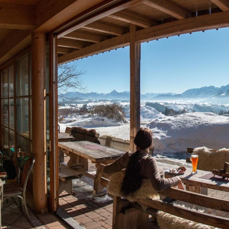 Restaurant "Almcafé Schnakenhöhe" in  Oy-Mittelberg