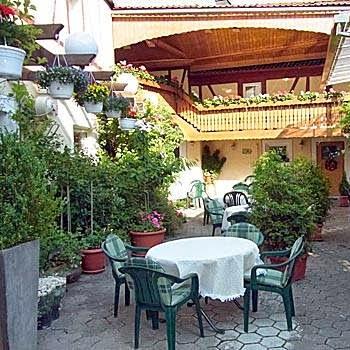 Restaurant "Gasthof Zur Alm" in Röttingen