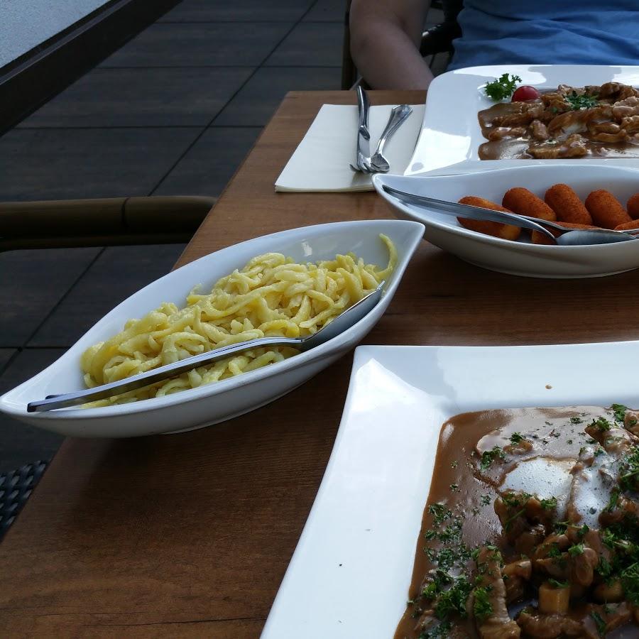 Restaurant "Drei Schneeballen" in  Hofstetten