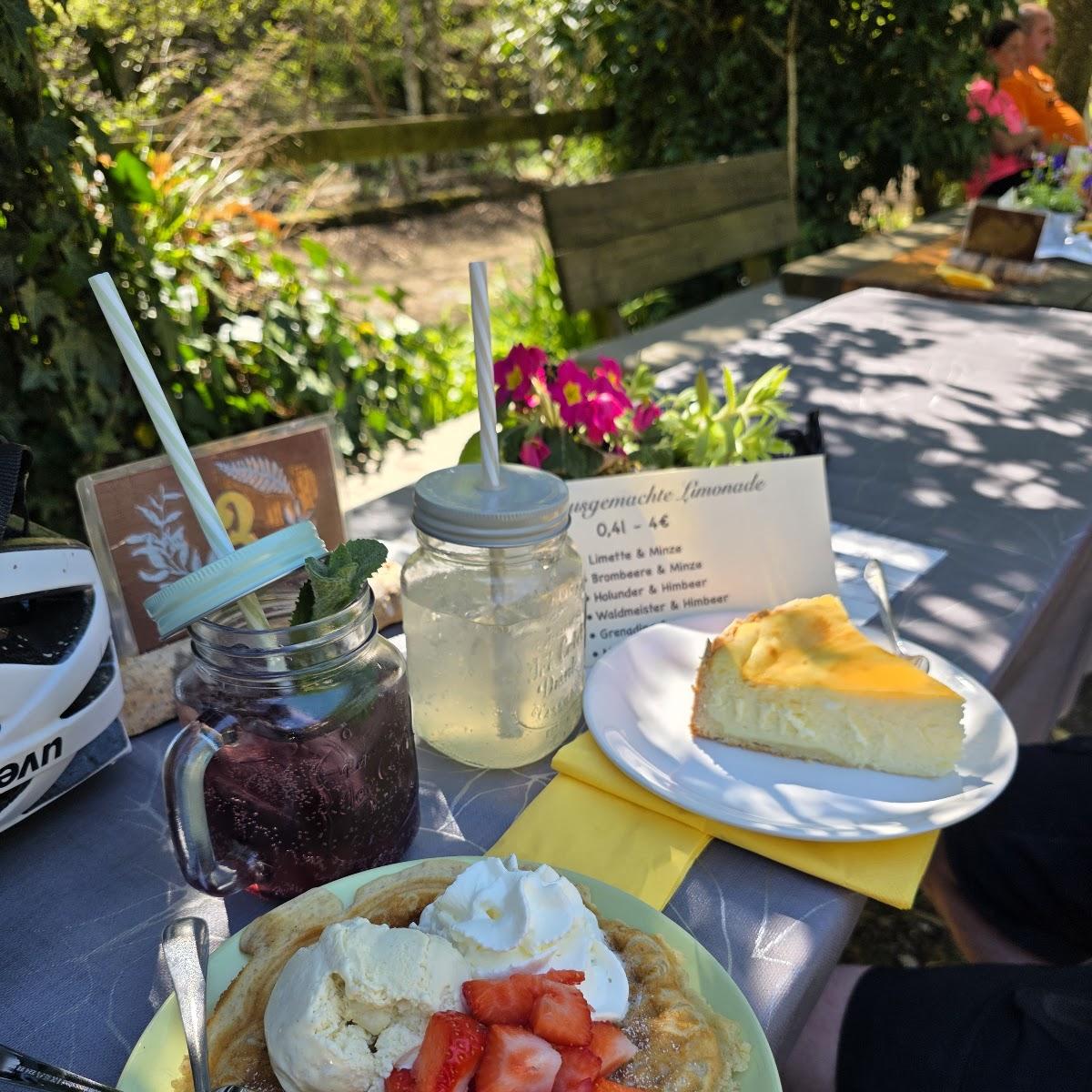 Restaurant "Hofcafe zur Neumühle" in Lutzerath