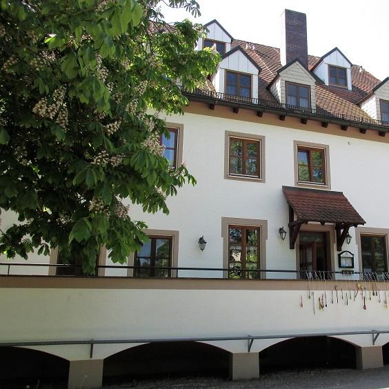 Restaurant "Landgasthof Vogelsang OHG" in  Weichering