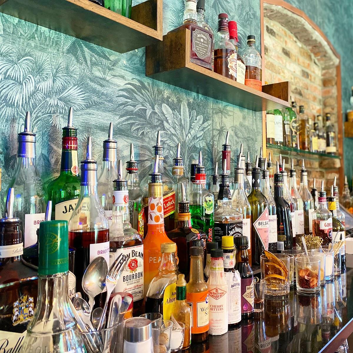 Restaurant "Felix Bar" in Tating