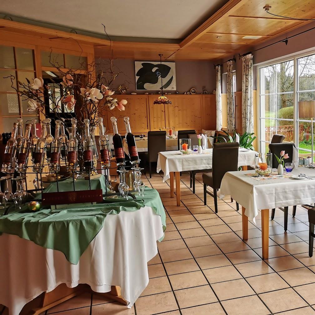 Restaurant "Gasthof zum Hirsch - Gästezimmer & Restaurant" in Neukirch