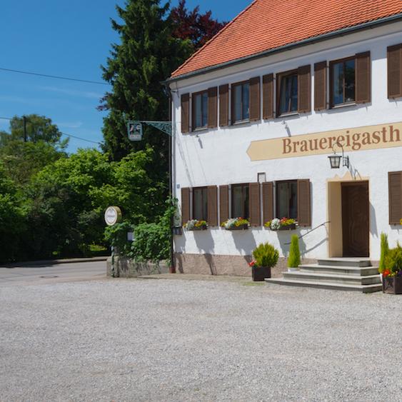 Restaurant "HOLZHAUSER Brauerei Gasthaus - Biergarten" in Igling