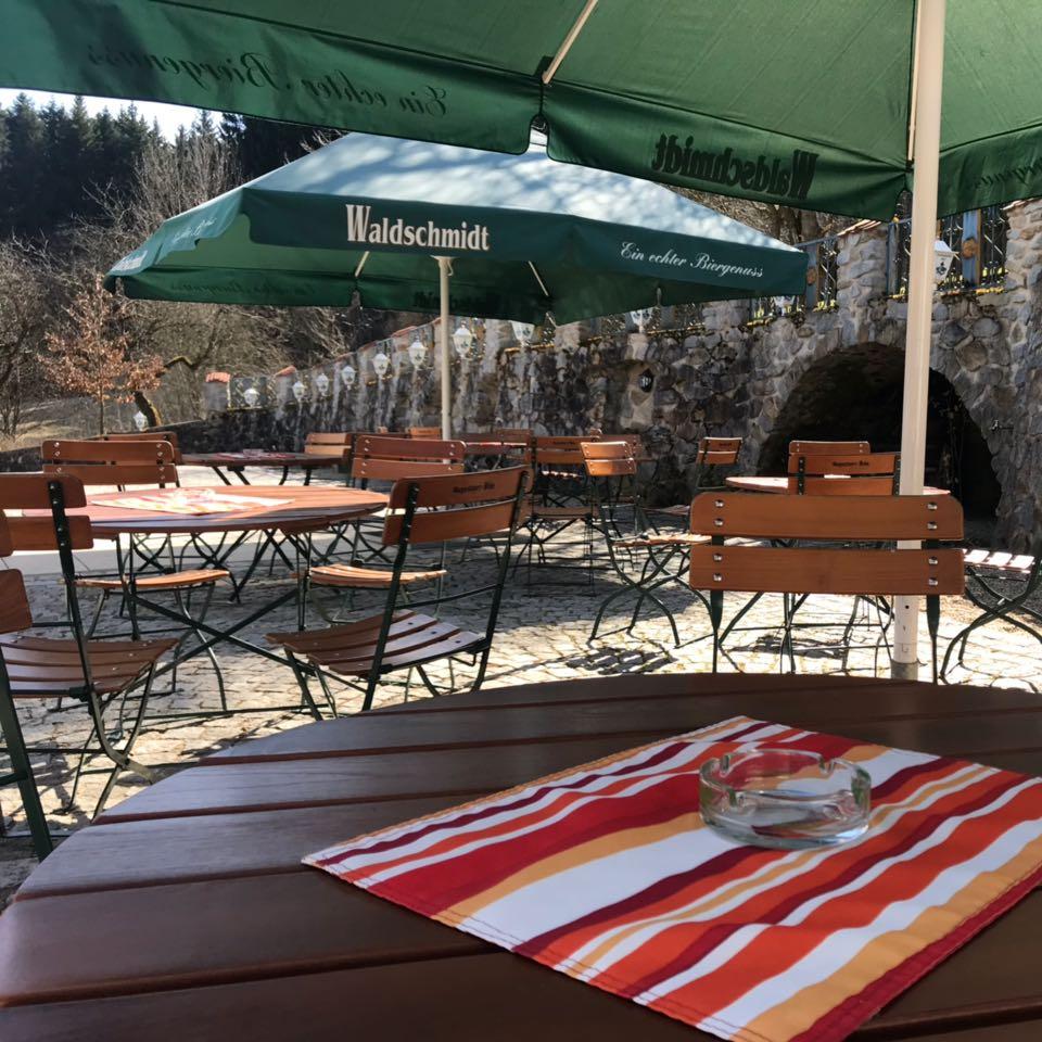 Restaurant "Berghaus Hohenbogen" in  Blut