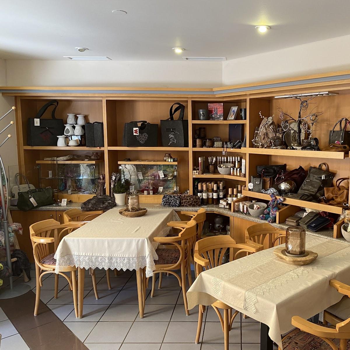 Restaurant "Cafe am Kirchplatz" in Niederalteich