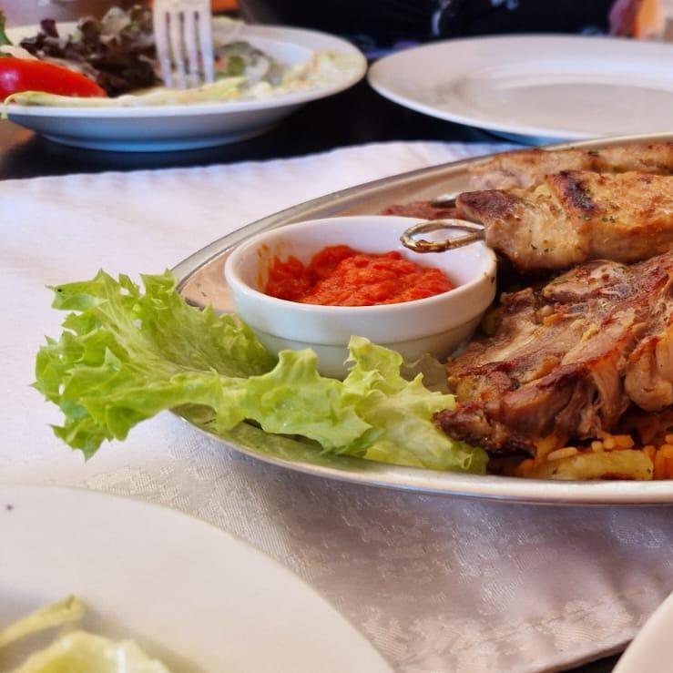 Restaurant "Isarhofener Grill" in Moos