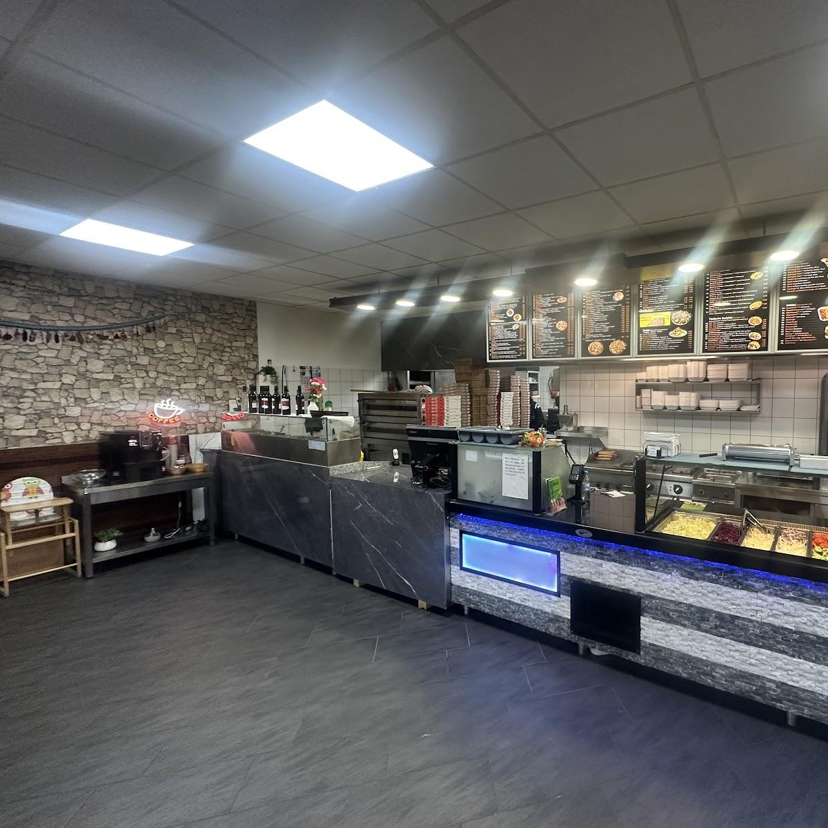 Restaurant "Hazal" in Much