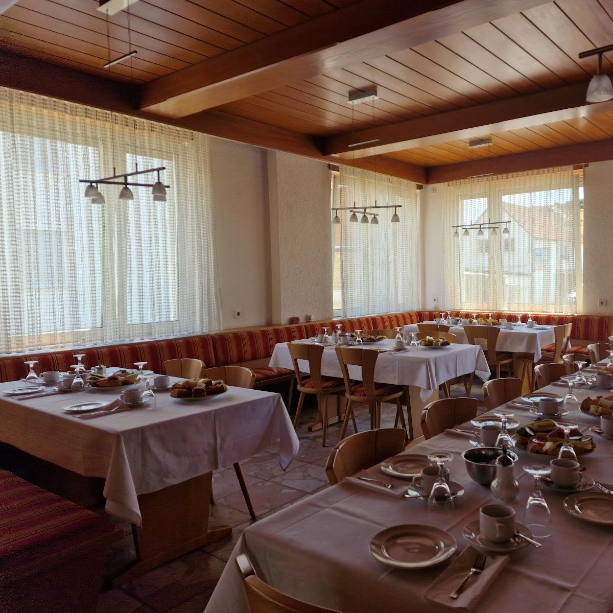 Restaurant "Ristorante Pizzeria Lo Stretto - Turnhalle Crumstadt" in Riedstadt