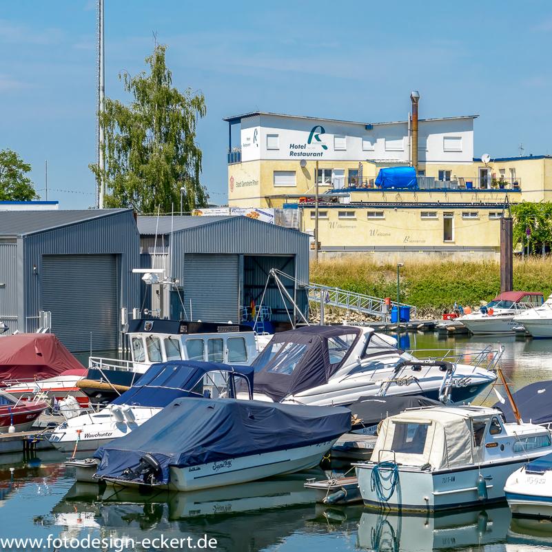 Restaurant "Rheingold Hotel-Restaurant jetzt auch zum Abholen oder zum Liefern Fischspezialitäten von Hans Andres" in  Gernsheim