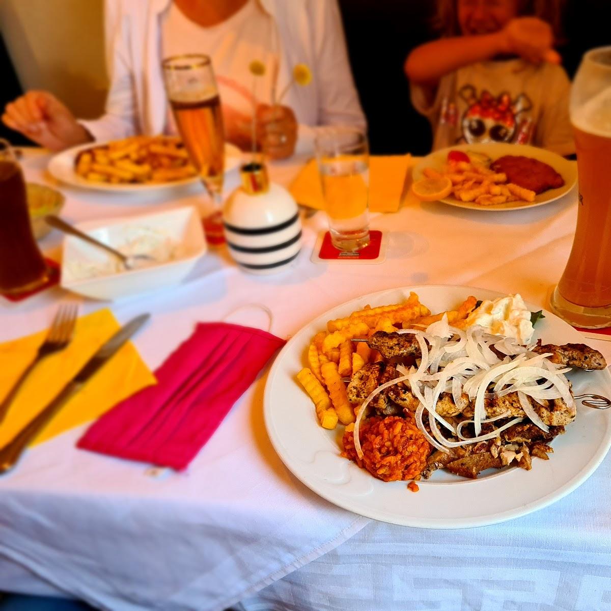 Restaurant "r Hof" in  Hillerse