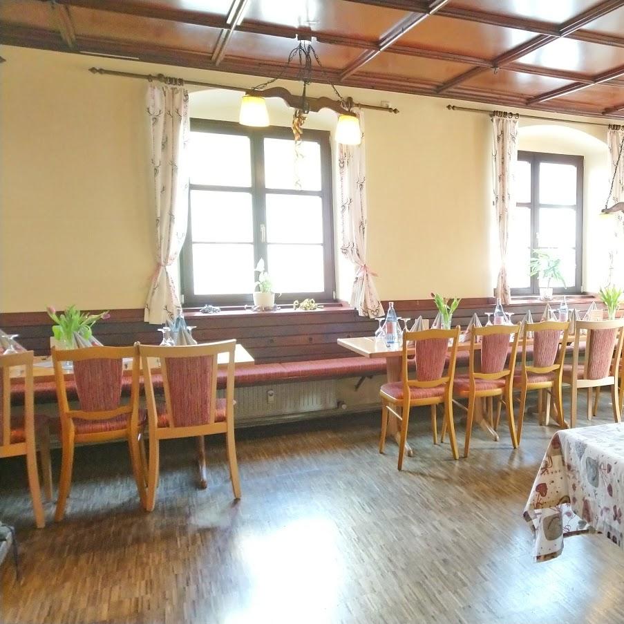 Restaurant "Wirtshaus zur goldene Traube" in  Großmehring