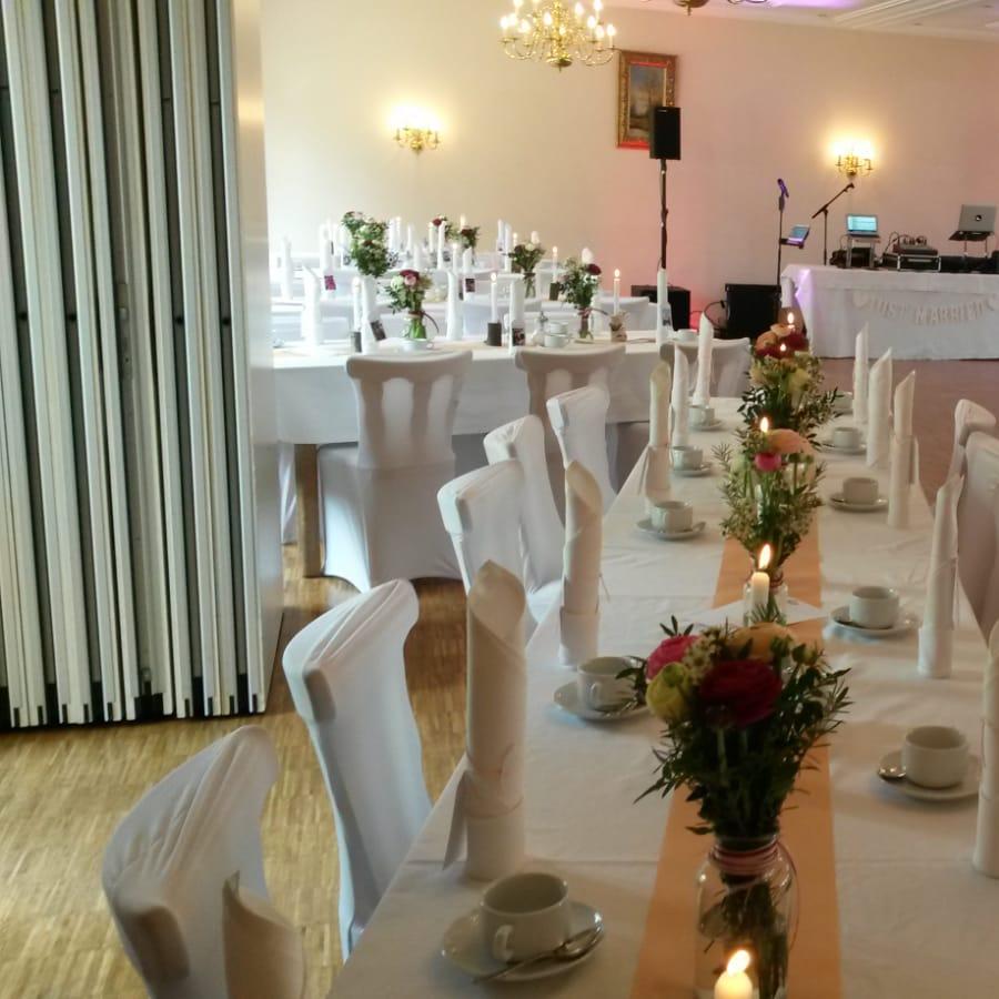 Restaurant "Wirt´z Riedersheim" in Bockhorn