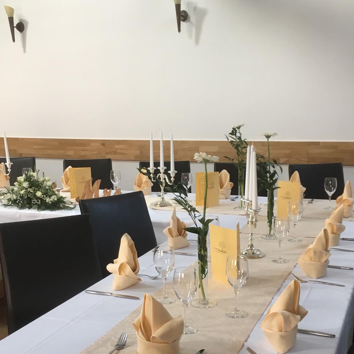 Restaurant "Landgasthaus Linde" in Schefflenz