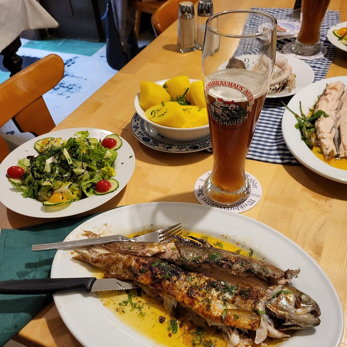 Restaurant "Weissbierbrauerei Auer" in Burghausen