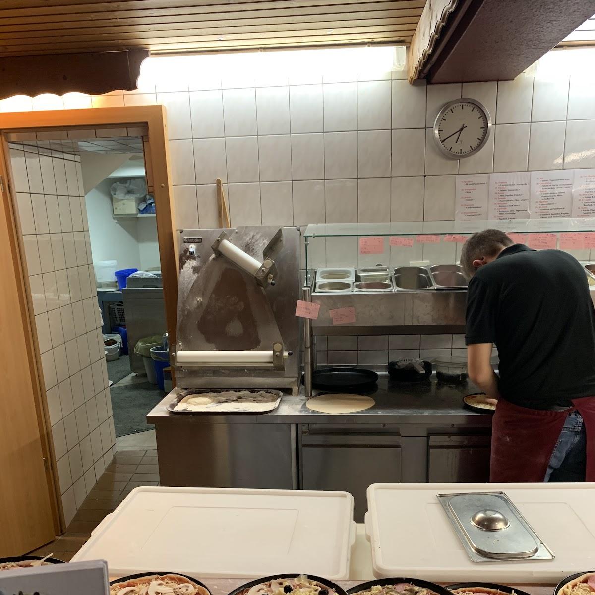 Restaurant "Pizzeria L