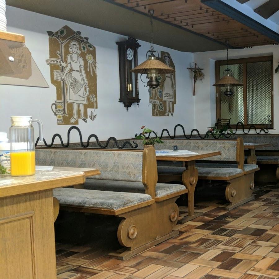 Restaurant "Landgasthof zum Hirsch" in Welden