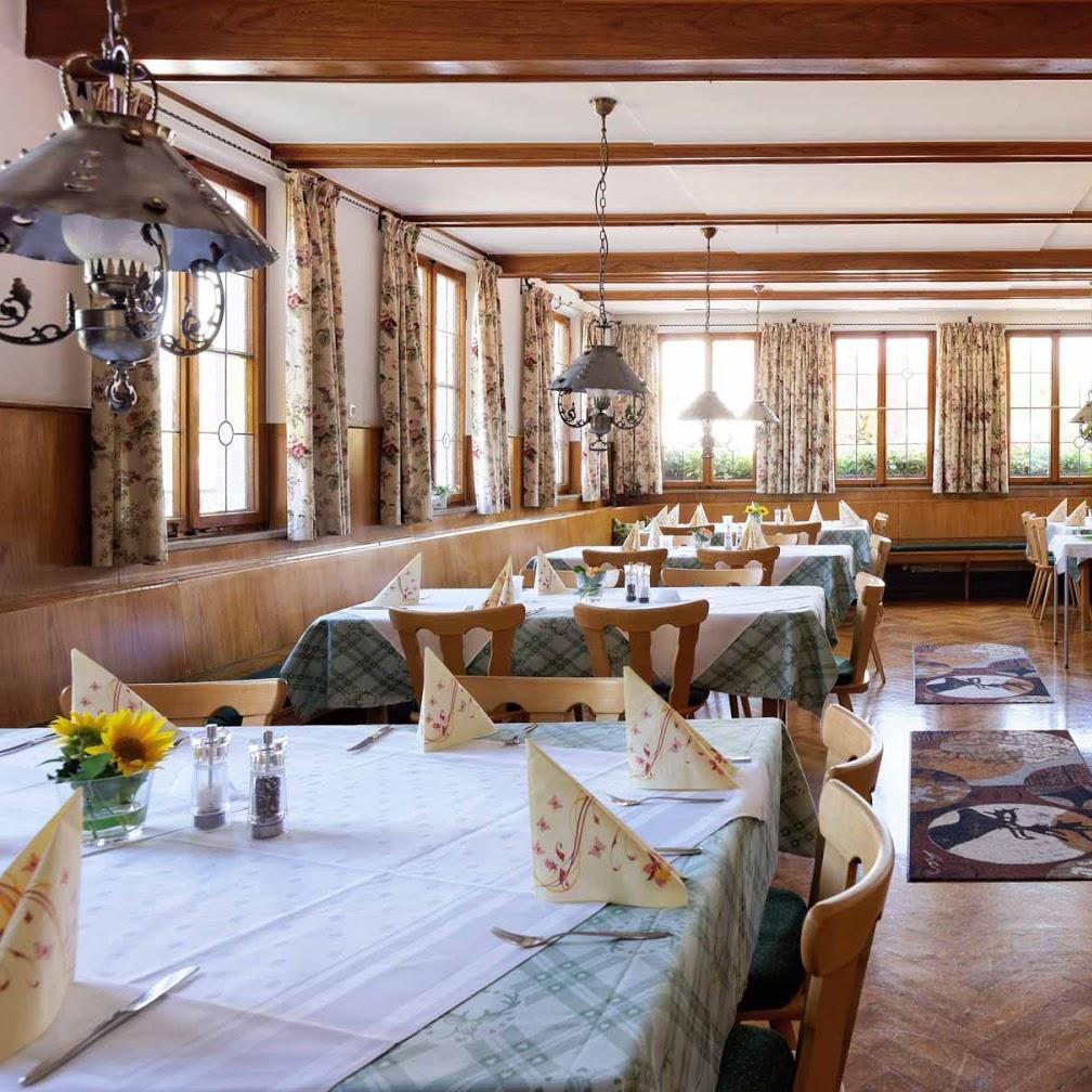 Restaurant "Hirsch Oberberken" in Schorndorf