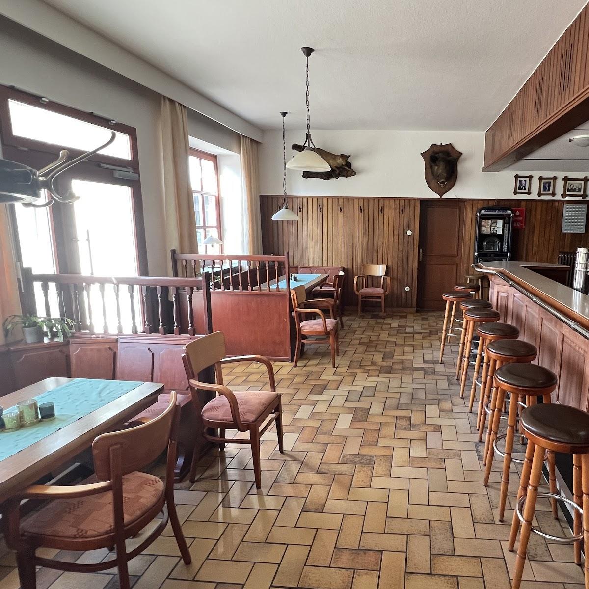 Restaurant "Gasthof zum Berge Inh. Aloys Neerschulte Gästezimmer" in Lingen (Ems)
