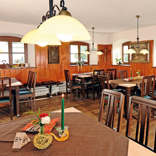 Restaurant "Landgasthof Zum Alten Wirt Manfred und Renate Weiser" in Walting