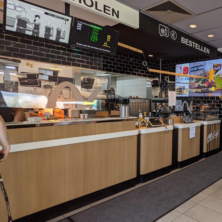 Restaurant "McDonald